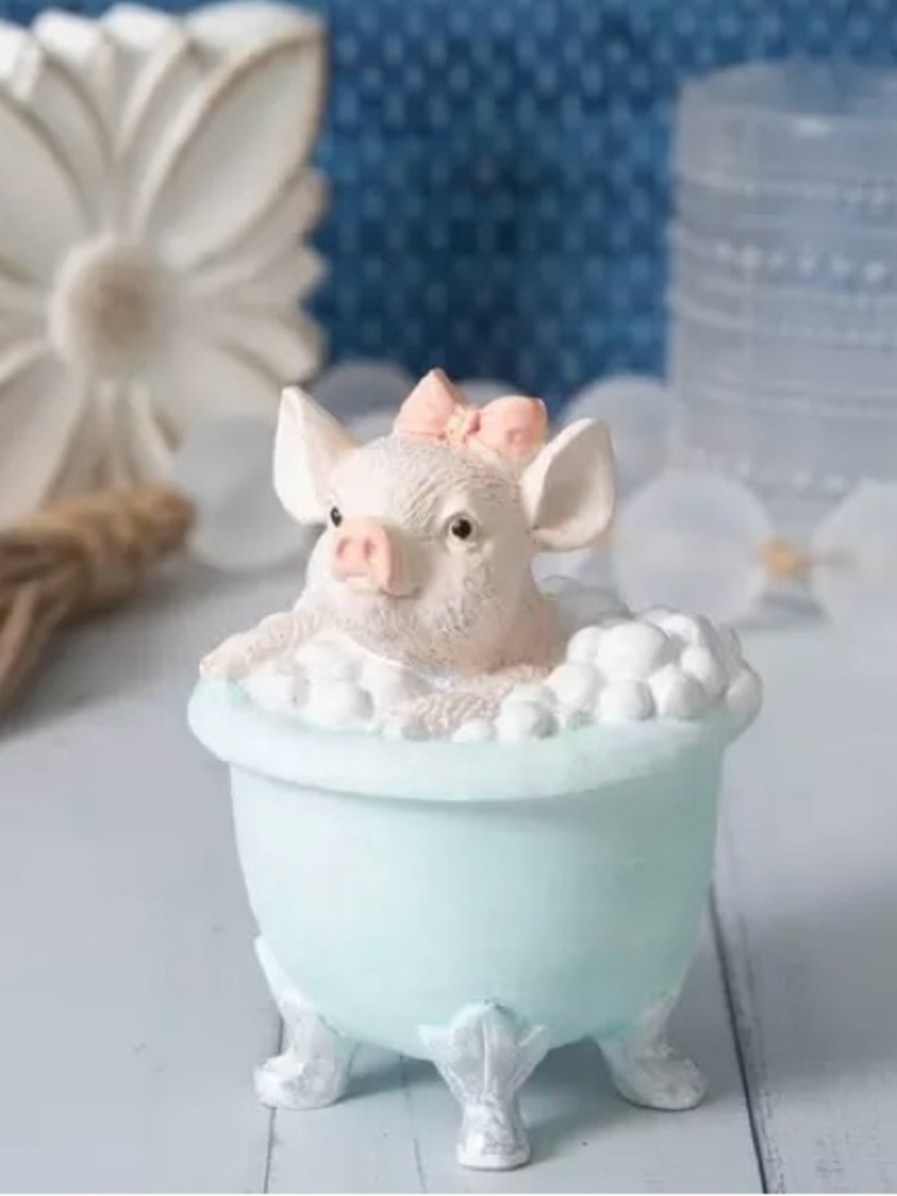 New Decorative Piglet In Bubble Bath